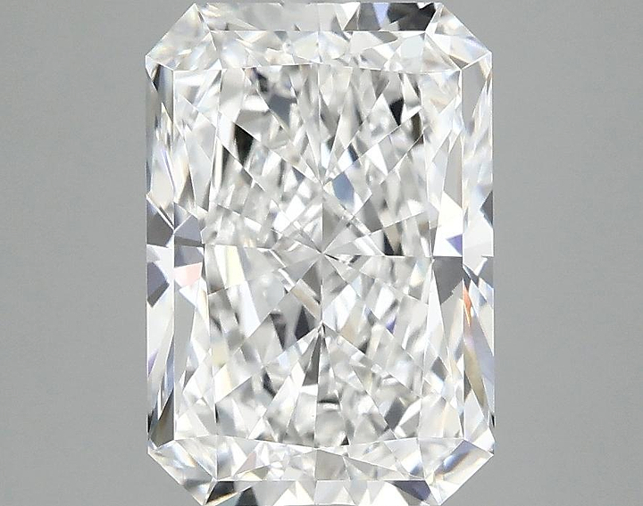 3.02 Carat Radiant Shaped Ideal Cut VVS2 IGI Certified Lab Grown Diamond