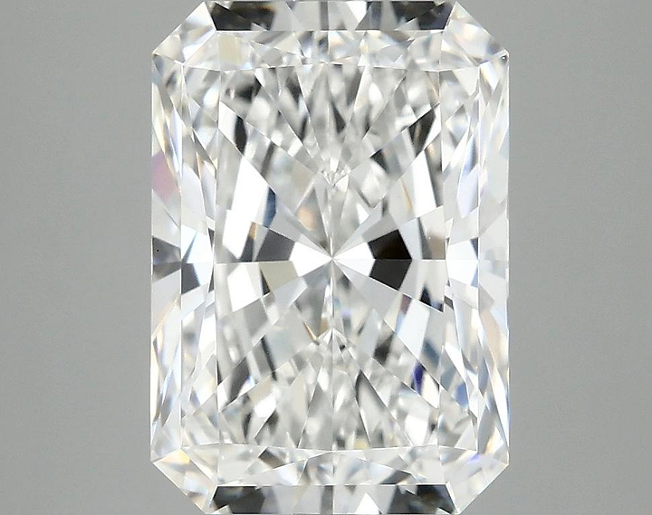 4.1 Carat Radiant Shaped Ideal Cut VVS2 IGI Certified Lab Grown Diamond