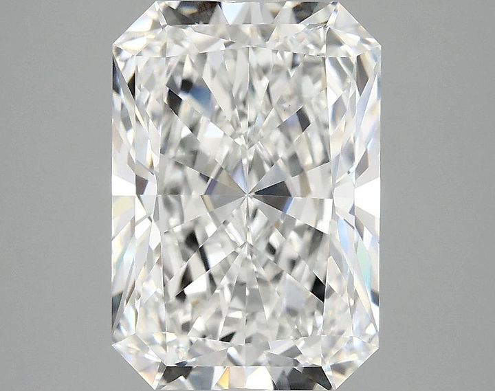 4.05 Carat Radiant Shaped Ideal Cut VS1 IGI Certified Lab Grown Diamond