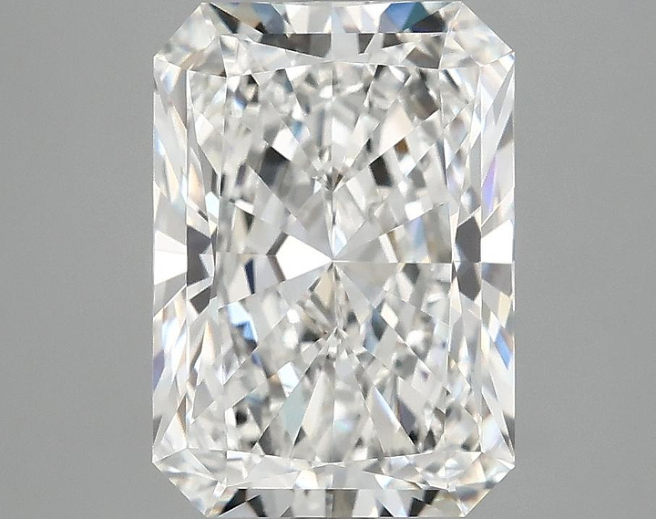 3.83 Carat Radiant Shaped Ideal Cut VVS2 IGI Certified Lab Grown Diamond