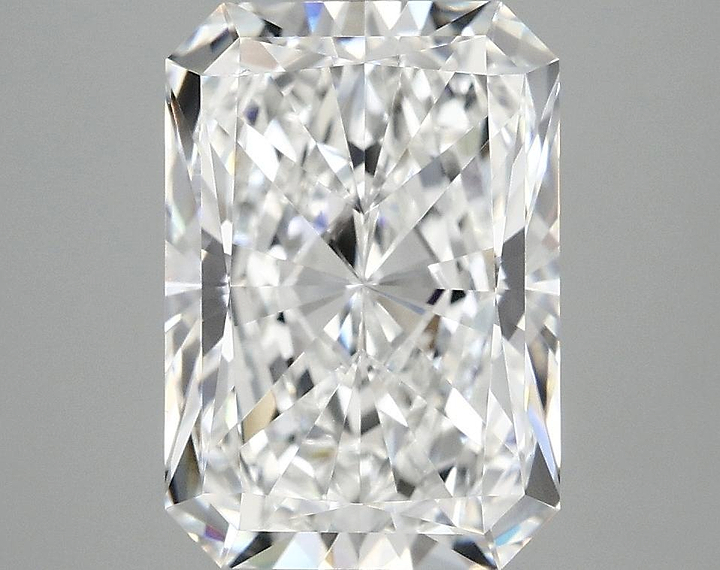4.07 Carat Radiant Shaped Ideal Cut VVS2 IGI Certified Lab Grown Diamond