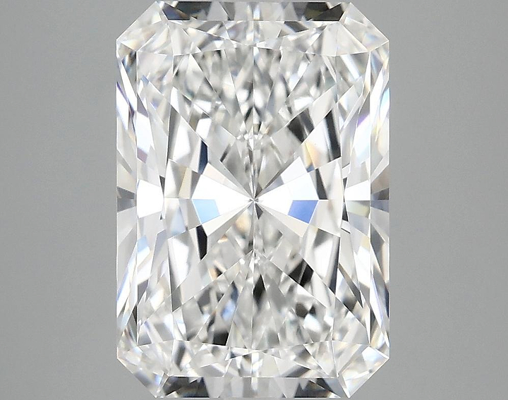 4.18 Carat Radiant Shaped Ideal Cut VVS2 IGI Certified Lab Grown Diamond