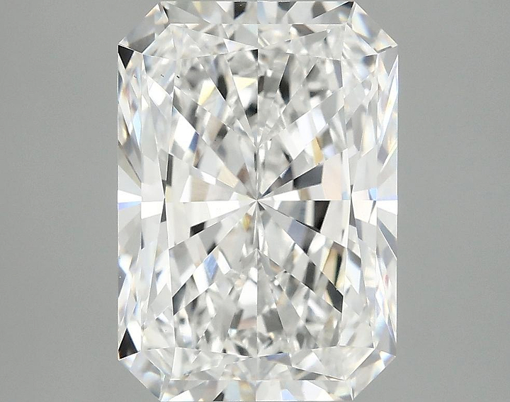 4.19 Carat Radiant Shaped Ideal Cut VS1 IGI Certified Lab Grown Diamond
