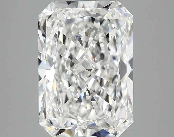 4.04 Carat Radiant Shaped Ideal Cut VVS2 IGI Certified Lab Grown Diamond