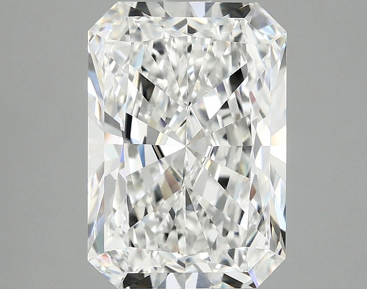 3.72 Carat Radiant Shaped Ideal Cut VVS2 IGI Certified Lab Grown Diamond