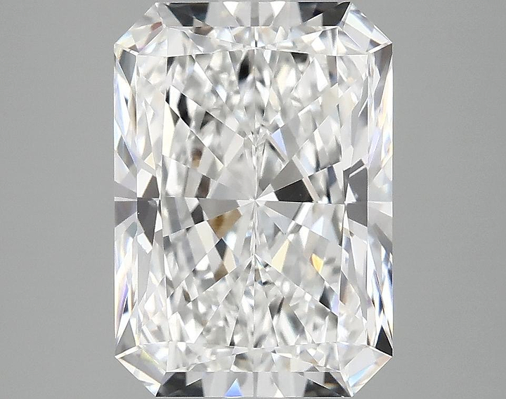 4.04 Carat Radiant Shaped Ideal Cut VVS2 IGI Certified Lab Grown Diamond
