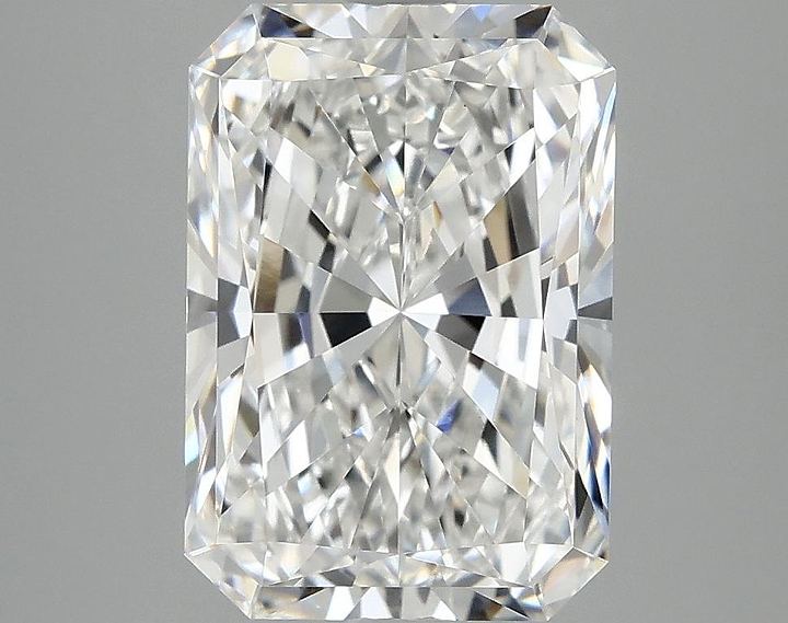 3.95 Carat Radiant Shaped Ideal Cut VVS2 IGI Certified Lab Grown Diamond