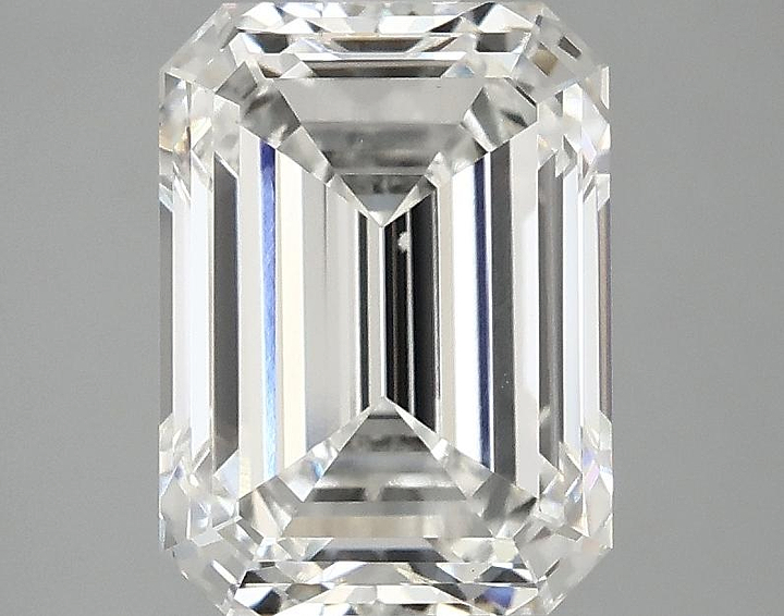 2.9 Carat Emerald Shaped Excellent Cut VS2 IGI Certified Lab Grown Diamond