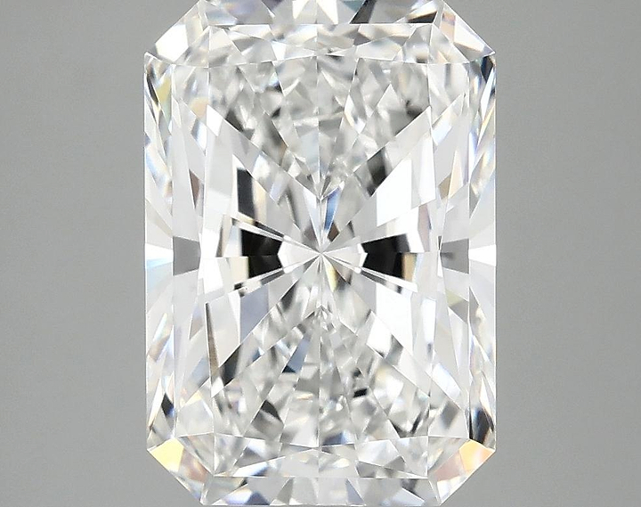 3.87 Carat Radiant Shaped Ideal Cut VVS2 IGI Certified Lab Grown Diamond