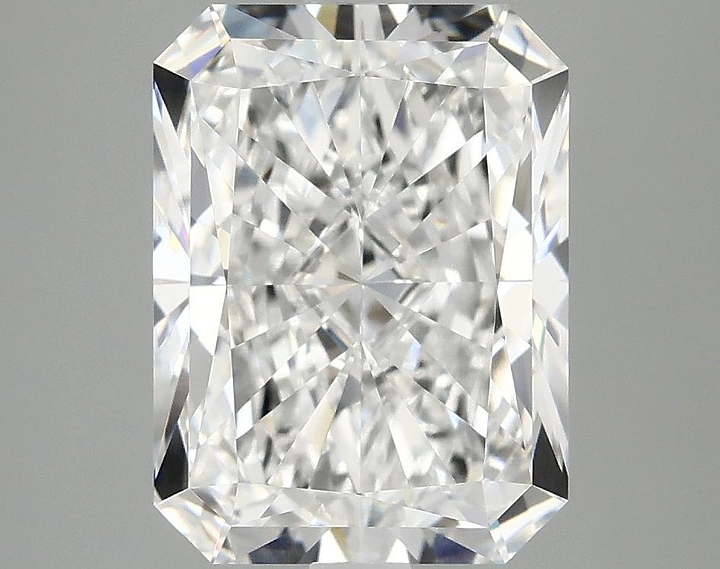3.91 Carat Radiant Shaped Excellent Cut VVS2 IGI Certified Lab Grown Diamond