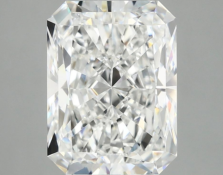 4.02 Carat Radiant Shaped Excellent Cut VS1 IGI Certified Lab Grown Diamond