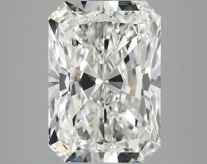 3.09 Carat Radiant Shaped Ideal Cut VVS2 IGI Certified Lab Grown Diamond