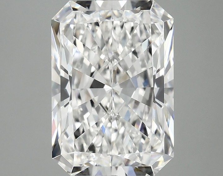 4.07 Carat Radiant Shaped Ideal Cut VVS2 IGI Certified Lab Grown Diamond