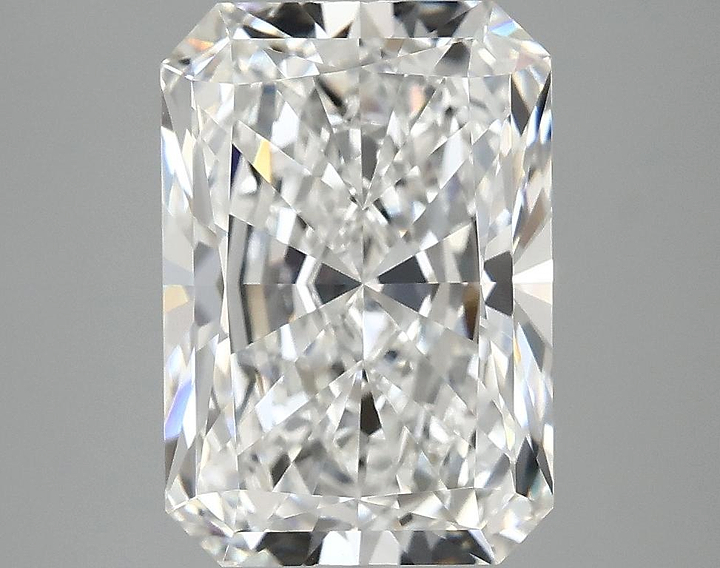 4.09 Carat Radiant Shaped Ideal Cut VVS2 IGI Certified Lab Grown Diamond