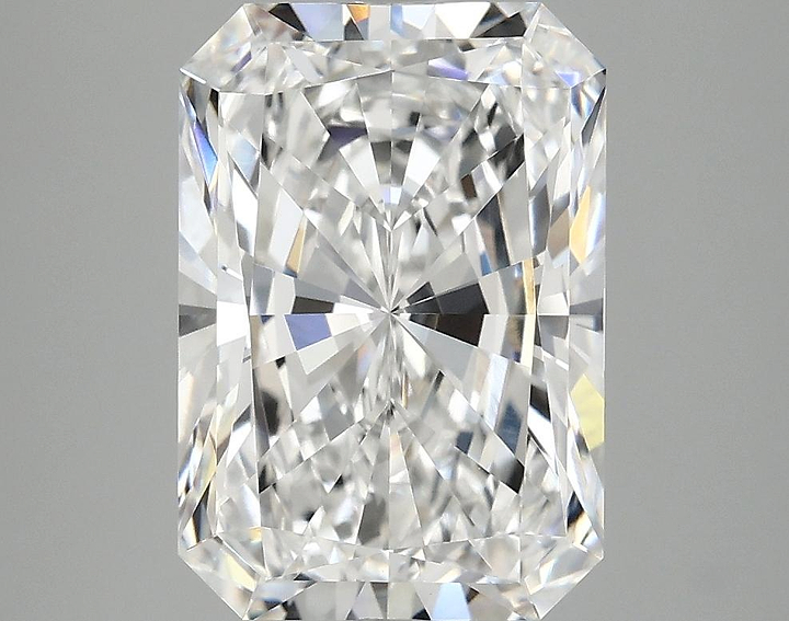4.05 Carat Radiant Shaped Ideal Cut VVS2 IGI Certified Lab Grown Diamond