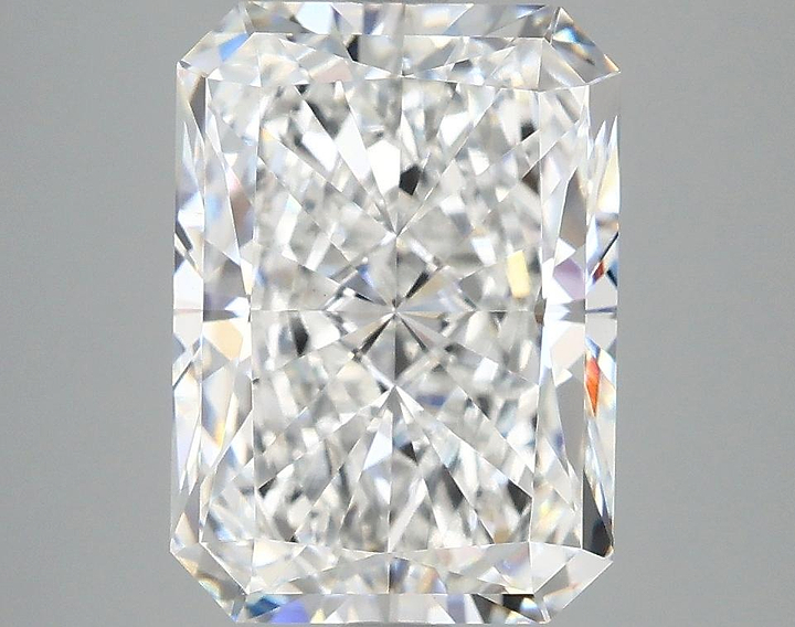 4.15 Carat Radiant Shaped Ideal Cut VS1 IGI Certified Lab Grown Diamond