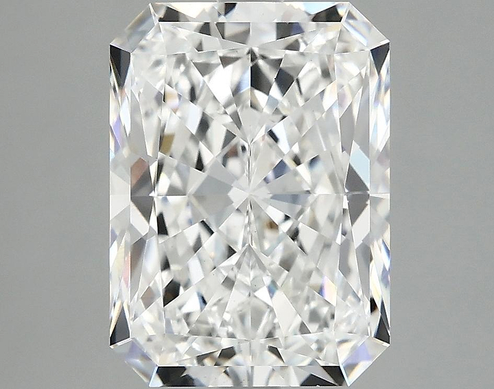 3.88 Carat Radiant Shaped Excellent Cut VS1 IGI Certified Lab Grown Diamond