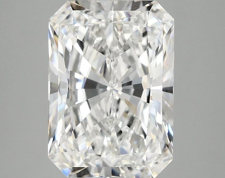 3.69 Carat Radiant Shaped Ideal Cut VVS2 IGI Certified Lab Grown Diamond