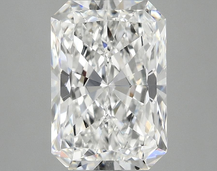 2.99 Carat Radiant Shaped Ideal Cut VVS2 IGI Certified Lab Grown Diamond