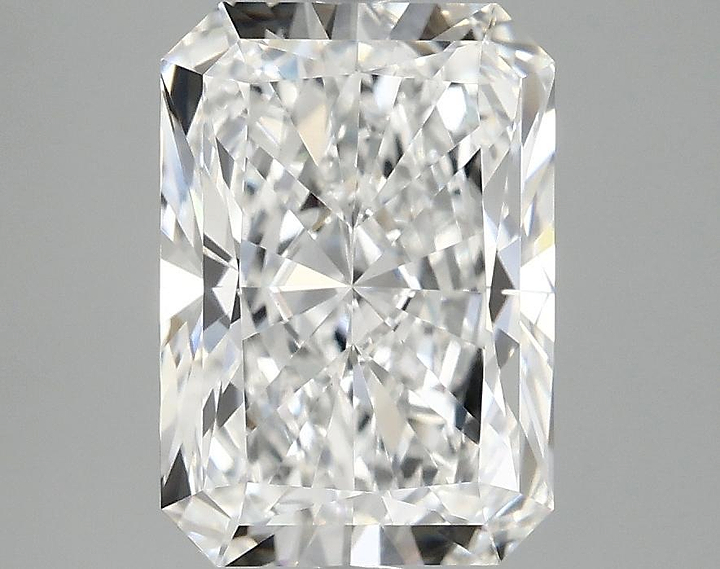 3.07 Carat Radiant Shaped Ideal Cut VVS2 IGI Certified Lab Grown Diamond