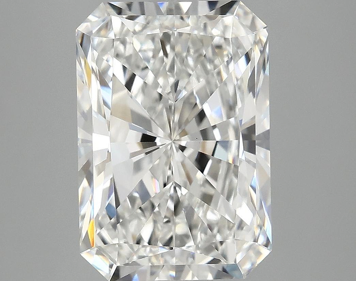 4.09 Carat Radiant Shaped Ideal Cut VVS2 IGI Certified Lab Grown Diamond