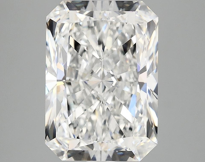 3.96 Carat Radiant Shaped Ideal Cut VVS2 IGI Certified Lab Grown Diamond