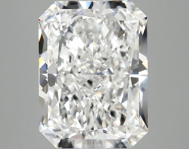 4.08 Carat Radiant Shaped Excellent Cut VVS2 IGI Certified Lab Grown Diamond