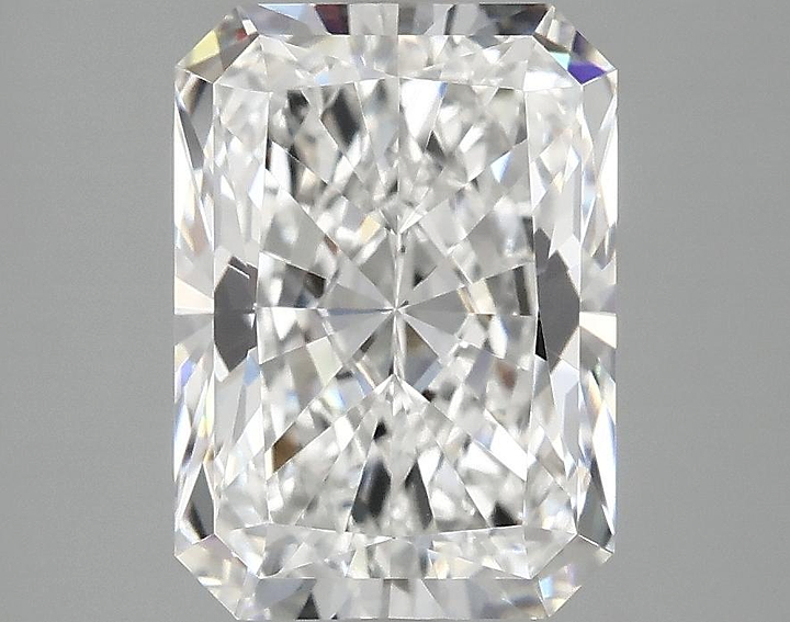 3.07 Carat Radiant Shaped Excellent Cut VVS2 IGI Certified Lab Grown Diamond