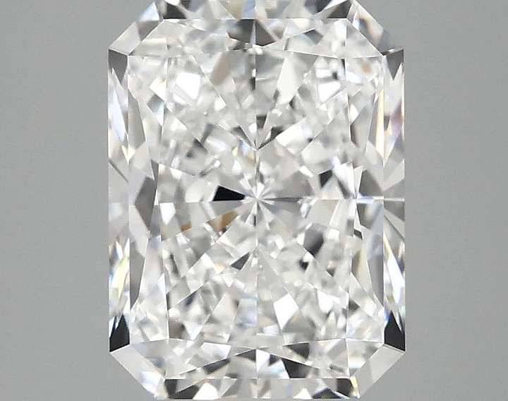 2.89 Carat Radiant Shaped Excellent Cut VVS2 IGI Certified Lab Grown Diamond