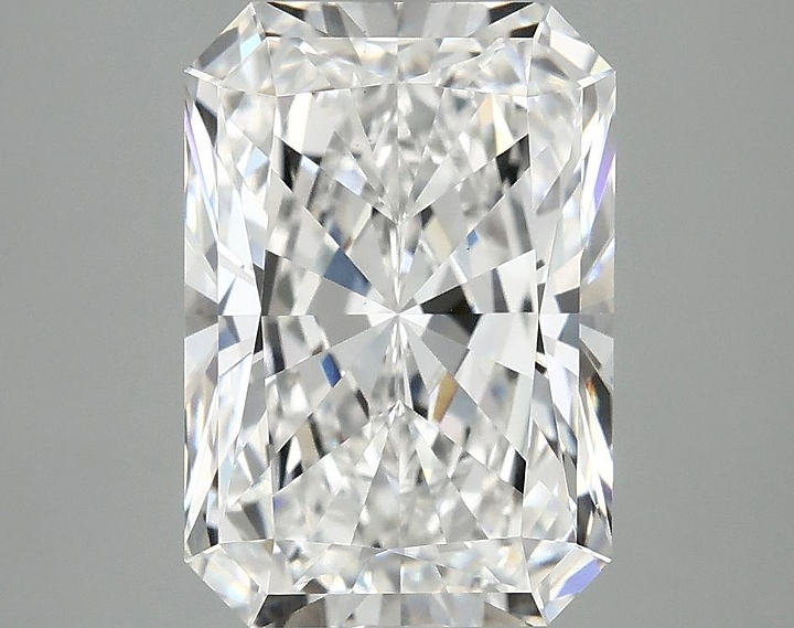3.95 Carat Radiant Shaped Ideal Cut VS1 IGI Certified Lab Grown Diamond