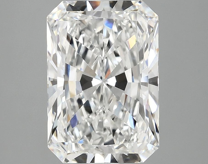 3.08 Carat Radiant Shaped Ideal Cut VVS2 IGI Certified Lab Grown Diamond