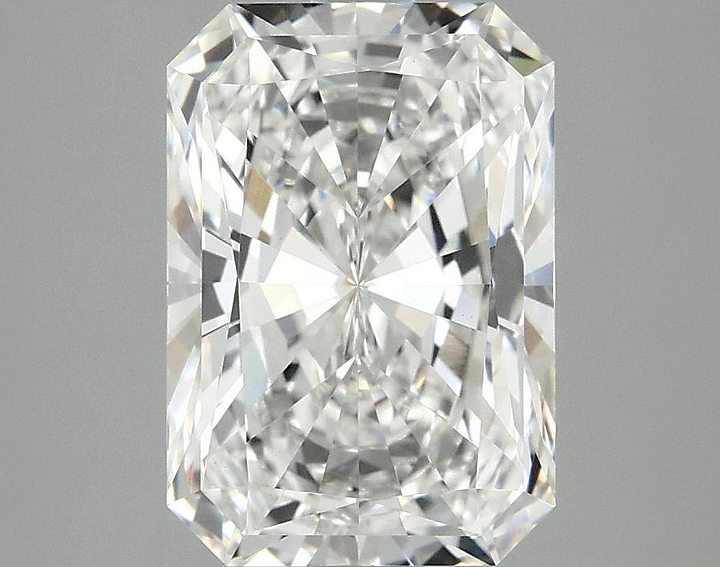 2.99 Carat Radiant Shaped Ideal Cut VVS2 IGI Certified Lab Grown Diamond