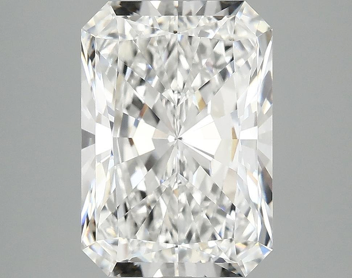 4.04 Carat Radiant Shaped Ideal Cut VVS2 IGI Certified Lab Grown Diamond