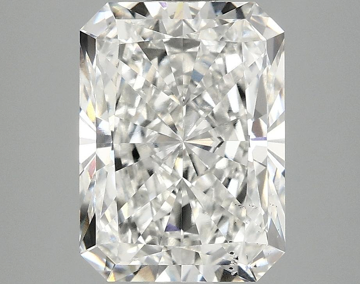 3.53 Carat Radiant Shaped Excellent Cut SI1 IGI Certified Lab Grown Diamond