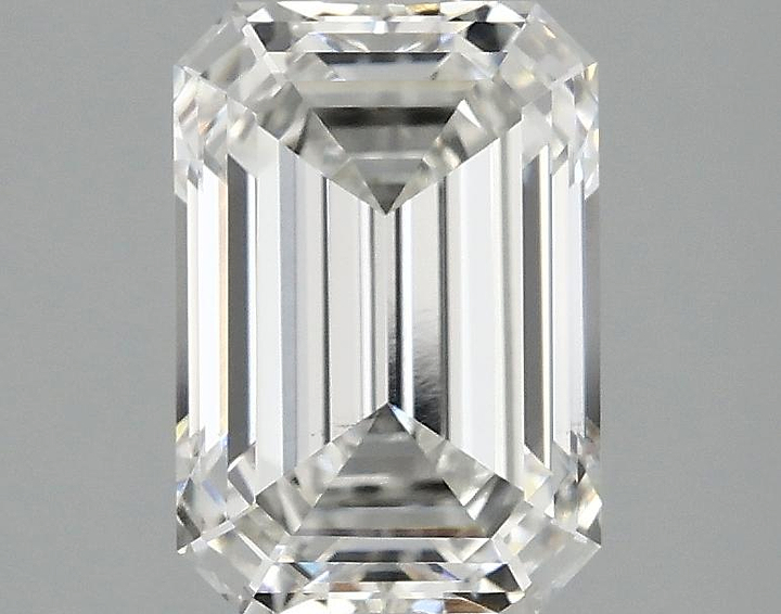 2.1 Carat Emerald Shaped Ideal Cut VS1 IGI Certified Lab Grown Diamond