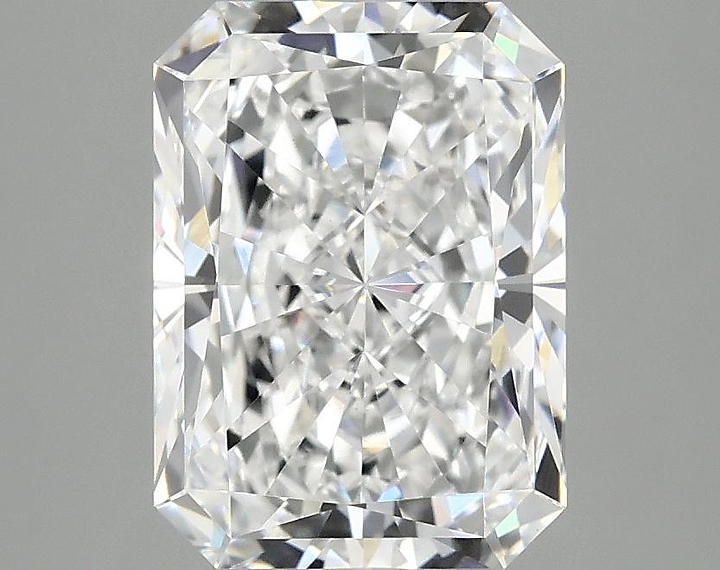 2.97 Carat Radiant Shaped Excellent Cut VVS2 IGI Certified Lab Grown Diamond
