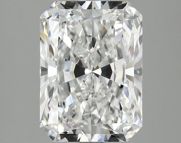 2.99 Carat Radiant Shaped Excellent Cut VVS2 IGI Certified Lab Grown Diamond