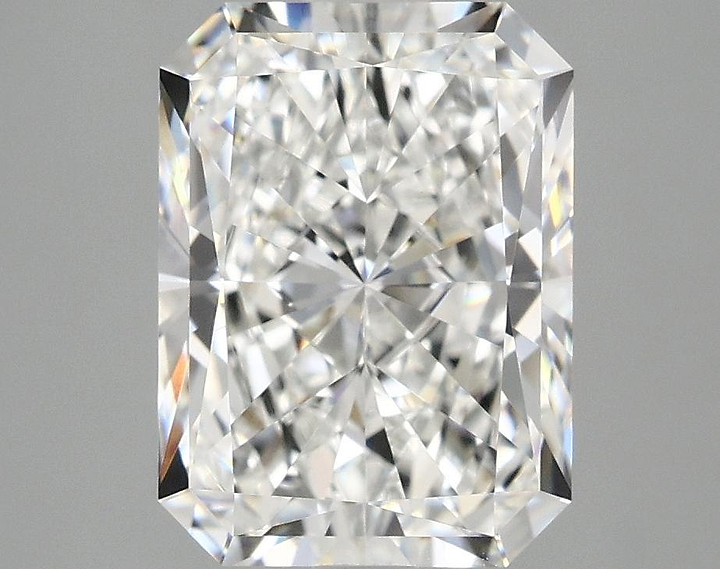 3.0 Carat Radiant Shaped Excellent Cut VVS2 IGI Certified Lab Grown Diamond