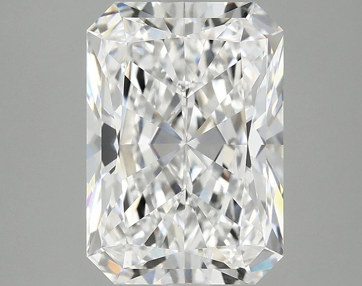 4.05 Carat Radiant Shaped Ideal Cut VVS2 IGI Certified Lab Grown Diamond