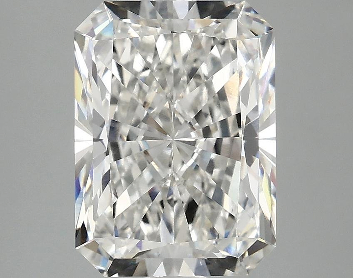 3.04 Carat Radiant Shaped Excellent Cut VS1 IGI Certified Lab Grown Diamond