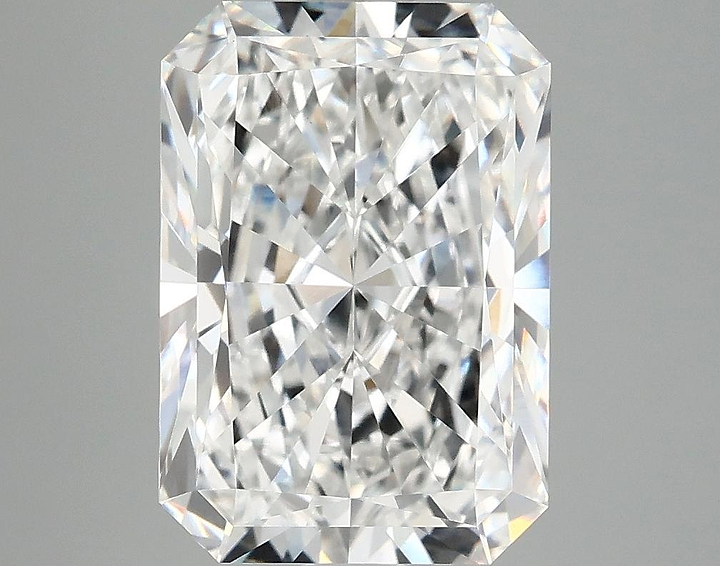 4.99 Carat Radiant Shaped Ideal Cut VVS2 IGI Certified Lab Grown Diamond