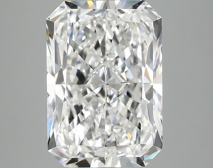 4.01 Carat Radiant Shaped Ideal Cut VVS2 IGI Certified Lab Grown Diamond