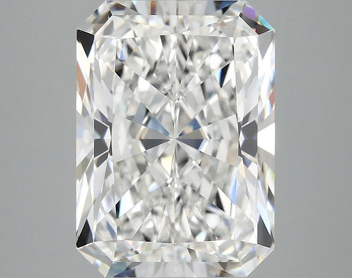 4.07 Carat Radiant Shaped Ideal Cut VVS2 IGI Certified Lab Grown Diamond