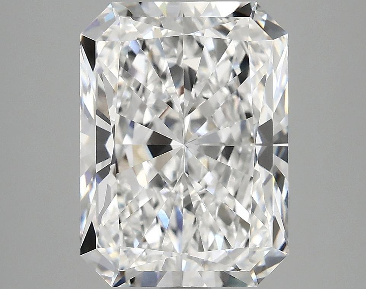 4.15 Carat Radiant Shaped Excellent Cut VVS2 IGI Certified Lab Grown Diamond