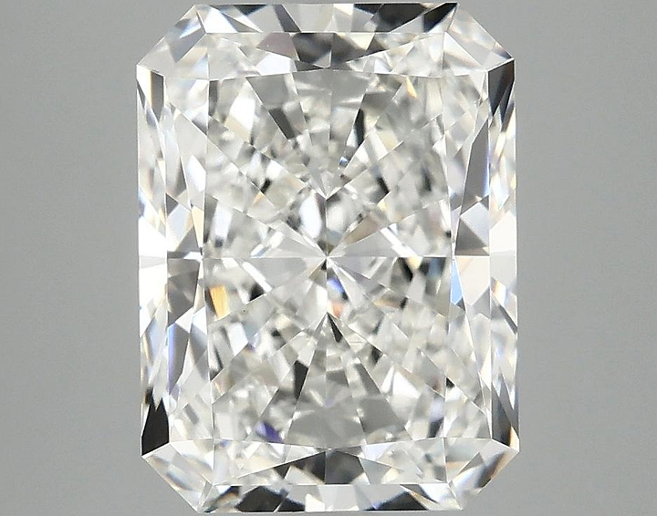 4.04 Carat Radiant Shaped Excellent Cut VVS2 IGI Certified Lab Grown Diamond