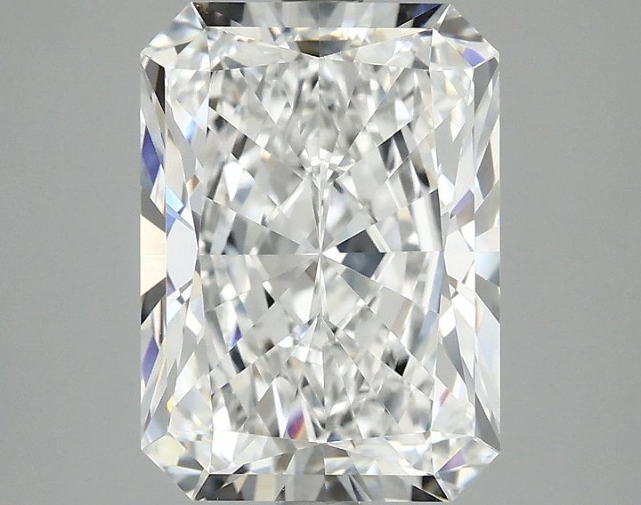 4.03 Carat Radiant Shaped Excellent Cut VVS2 IGI Certified Lab Grown Diamond