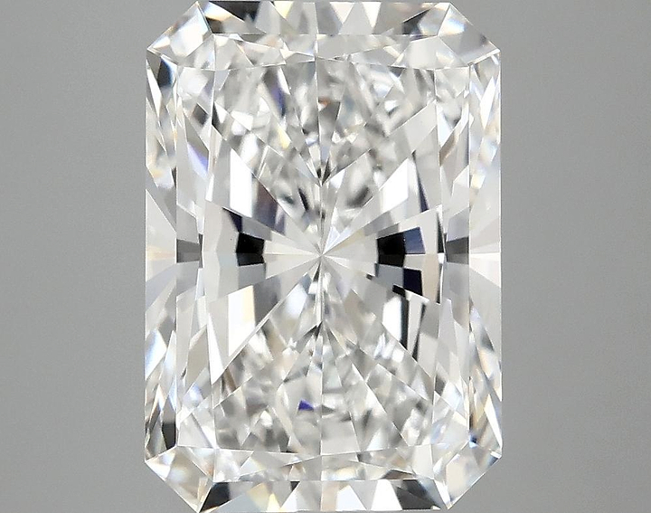 4.05 Carat Radiant Shaped Ideal Cut VVS2 IGI Certified Lab Grown Diamond