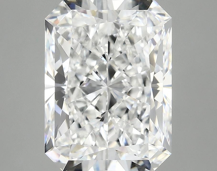 3.93 Carat Radiant Shaped Excellent Cut VVS2 IGI Certified Lab Grown Diamond