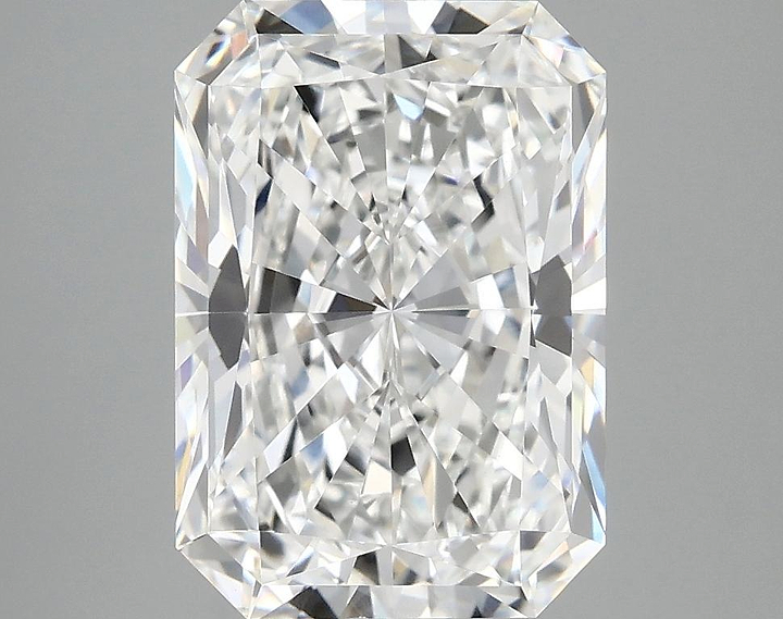3.81 Carat Radiant Shaped Ideal Cut VVS2 IGI Certified Lab Grown Diamond