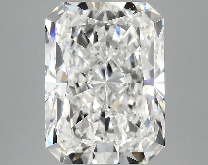 3.91 Carat Radiant Shaped Excellent Cut VS2 IGI Certified Lab Grown Diamond